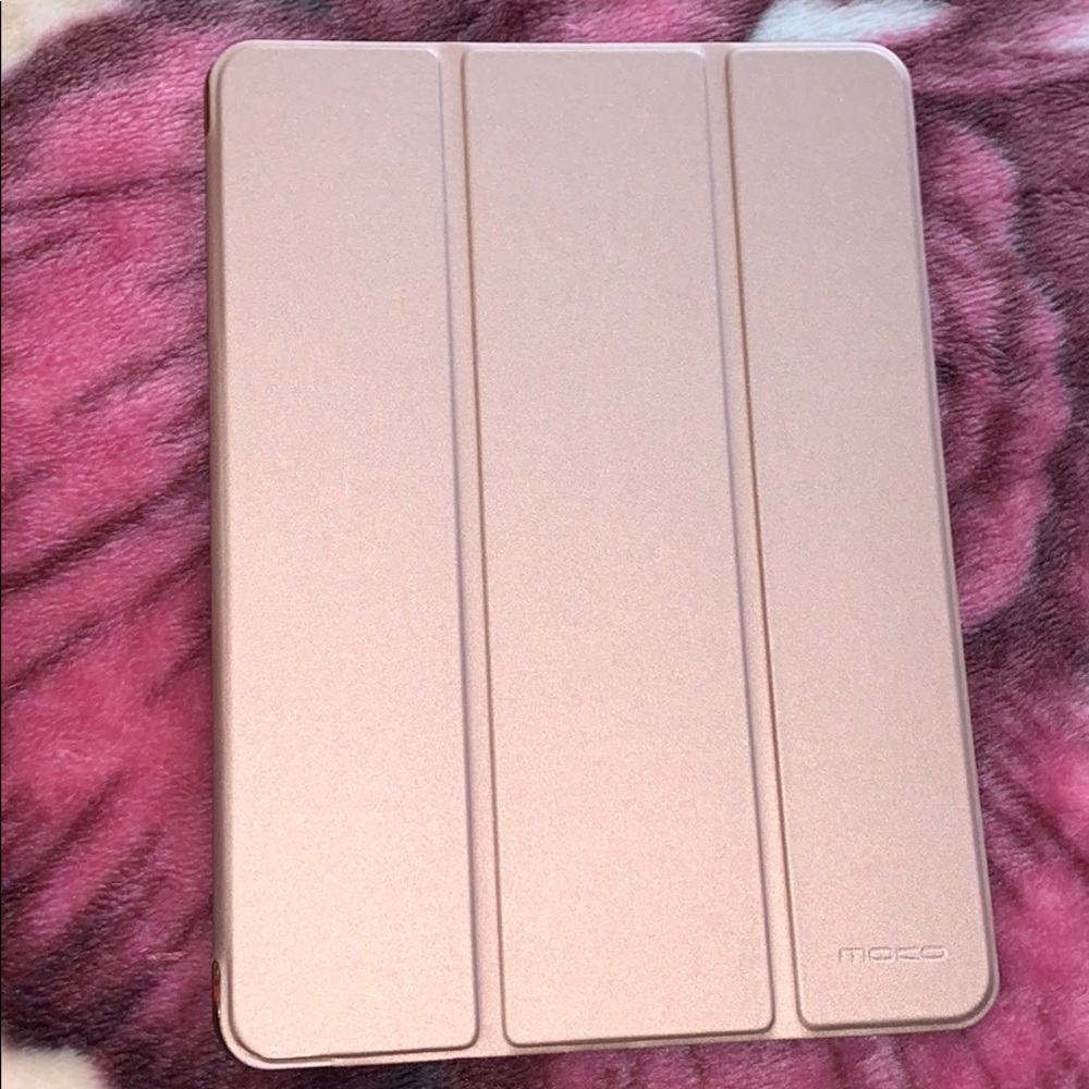 Rose Gold IPad Pro 11” 2018